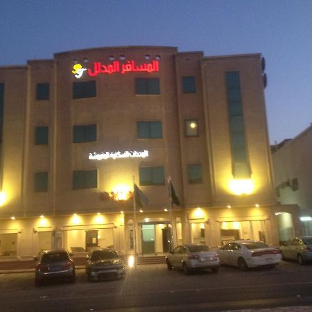 Al Makan Al Mosafer 116 Hotel By Al Azmy Rijád Exteriér fotografie