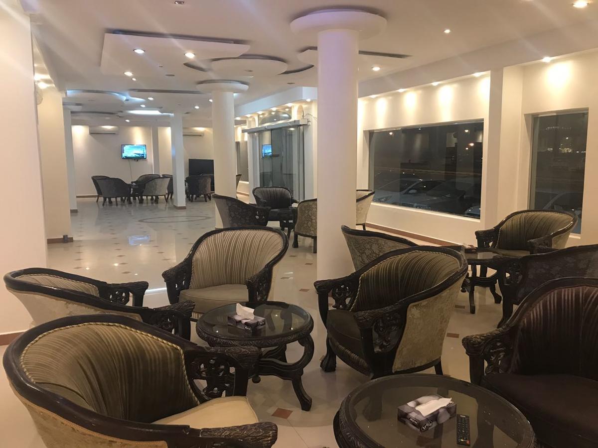 Al Makan Al Mosafer 116 Hotel By Al Azmy Rijád Exteriér fotografie
