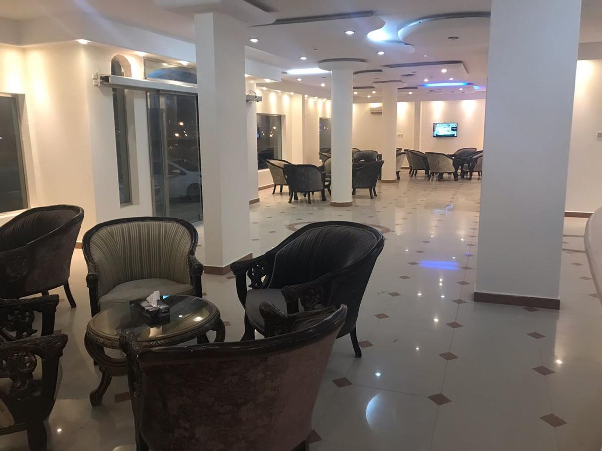 Al Makan Al Mosafer 116 Hotel By Al Azmy Rijád Exteriér fotografie